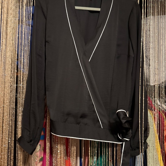 Top - Picture 3 of 5